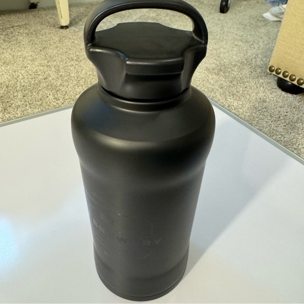 64 ounce growler insulated bottle